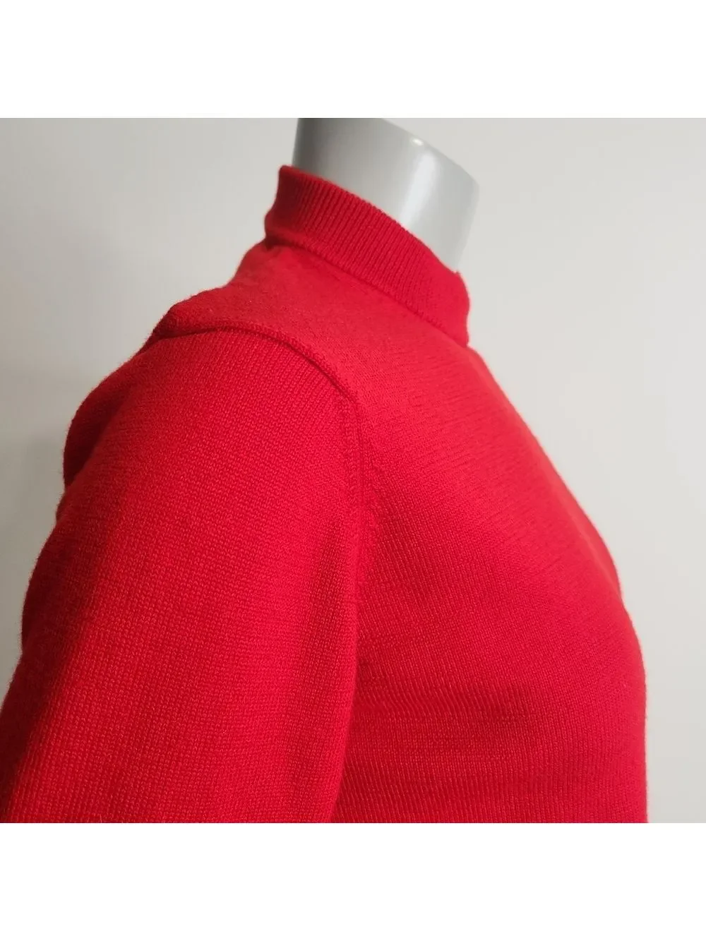 Aritzia X Wilfred Red Merino Wool Mockneck Crop Knit Sweater Size XS - Picture 4 of 9